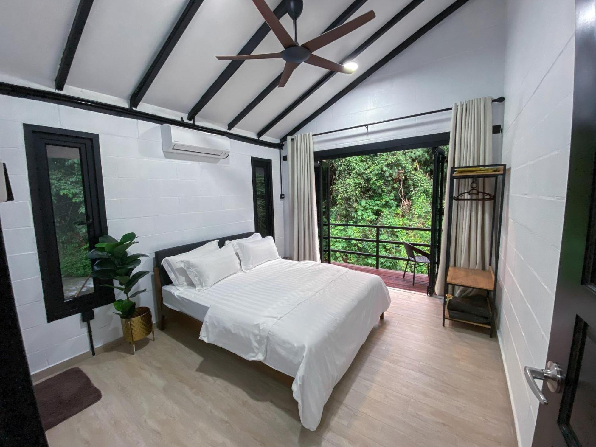 Casa Damai Janda Baik - Riverview Tiny House Bentong Buitenkant foto