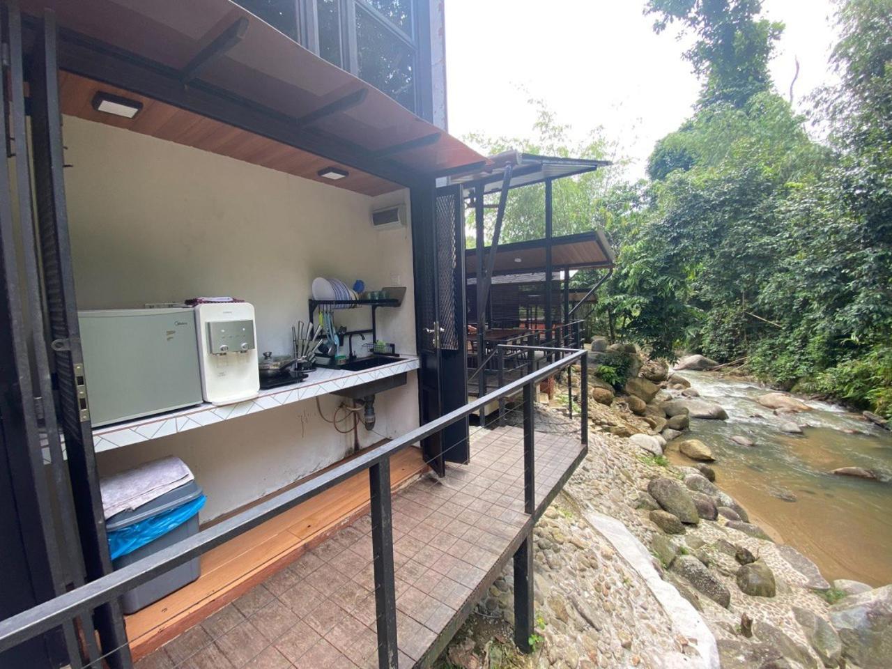 Casa Damai Janda Baik - Riverview Tiny House Bentong Buitenkant foto