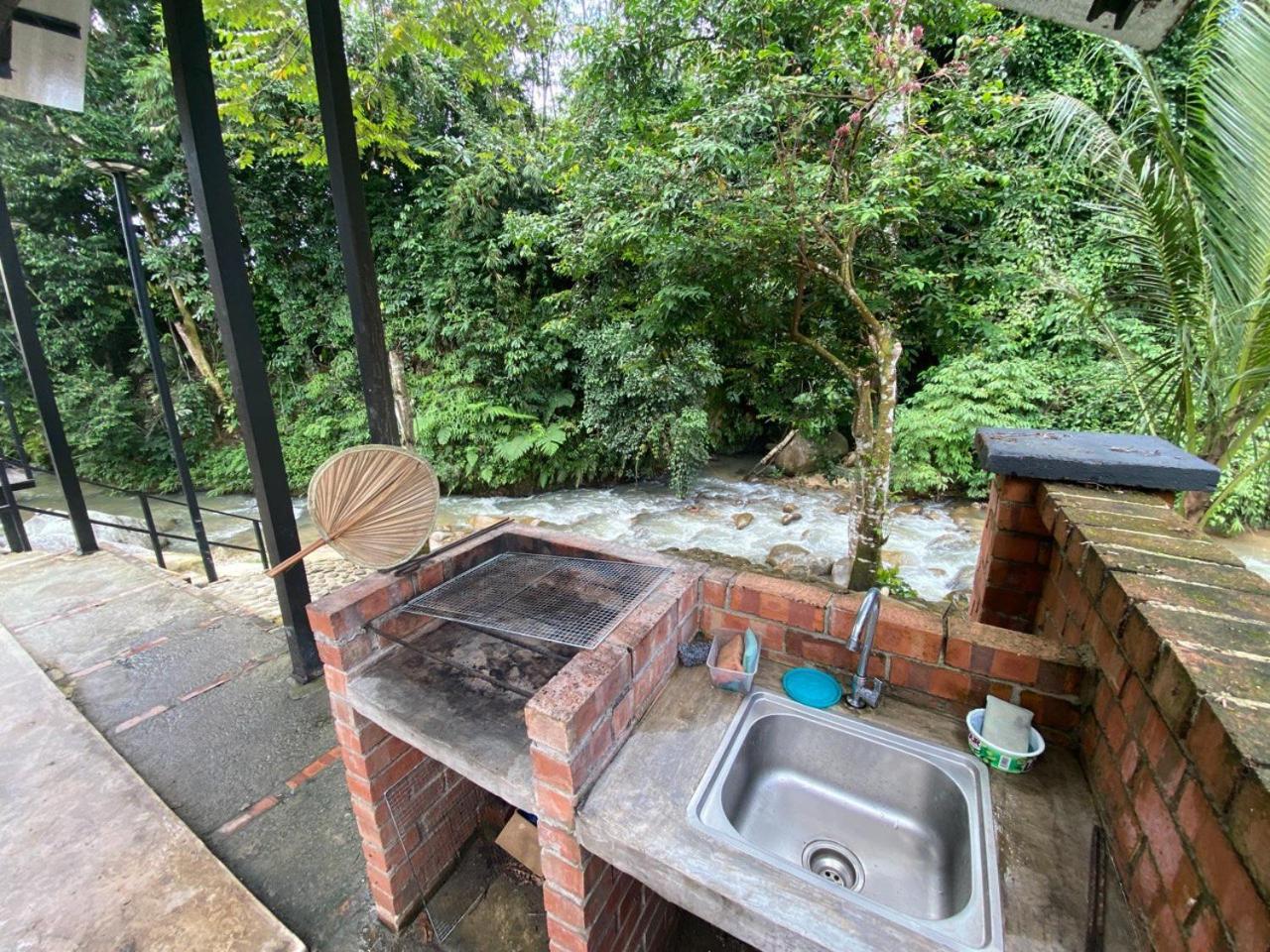 Casa Damai Janda Baik - Riverview Tiny House Bentong Buitenkant foto